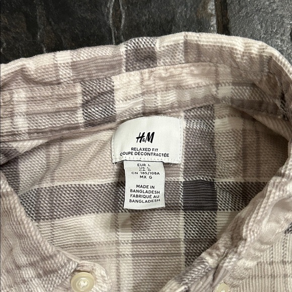 H&M Men's Casual Plaid Button Down Shirt - Beige and Gray very soft & textured - Picture 2 of 5
